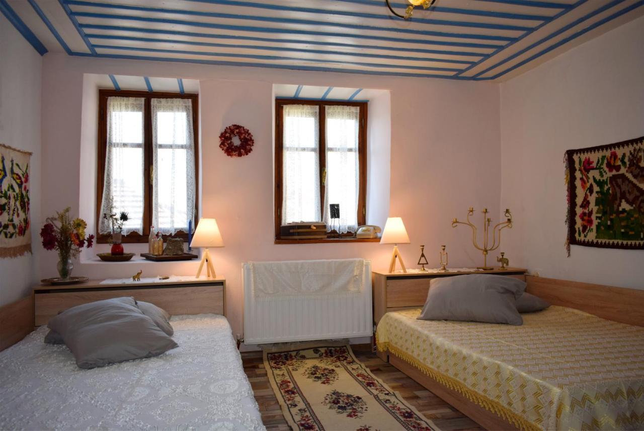 Renovated Old Manor House With Yard Arnaía Exterior foto