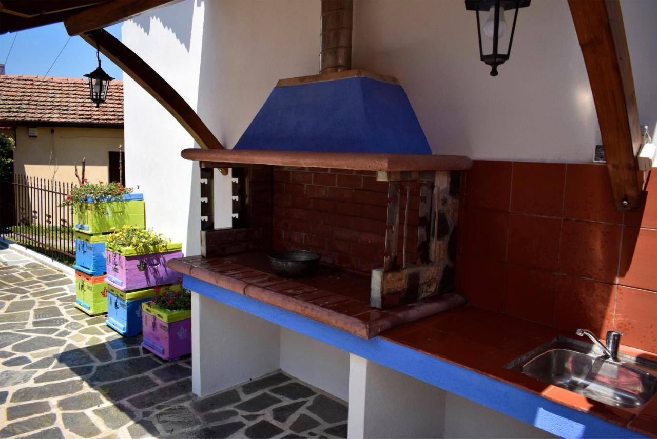 Renovated Old Manor House With Yard Arnaía Exterior foto